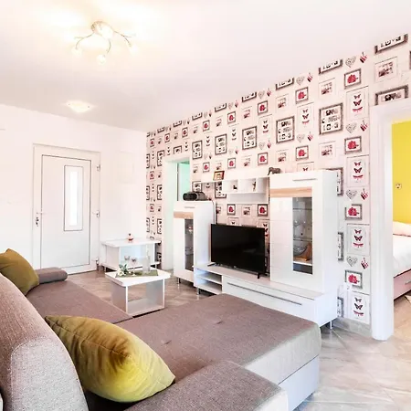 Apartment Gabrijela *